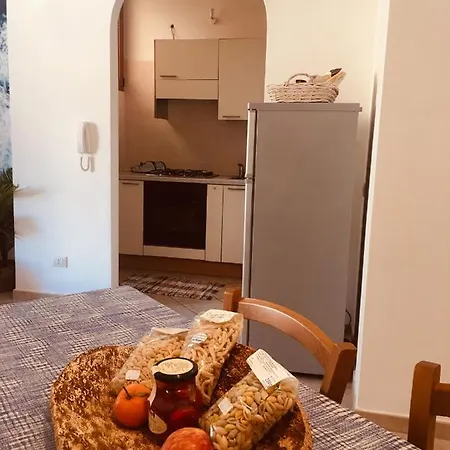 Apartment Twinfins *