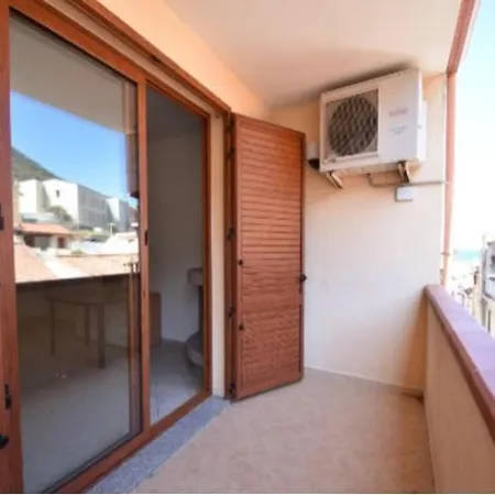 Twinfins Apartment
